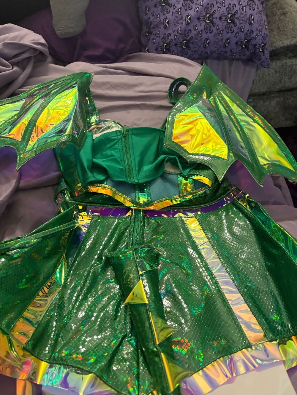 Green Dragon Wings Costume Set for women’s- Shiny Two-Piece - Picture 4 of 8